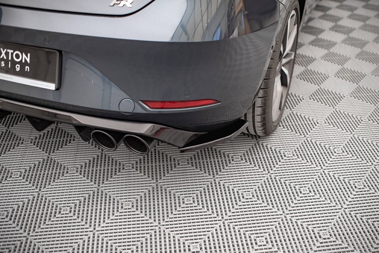 APPENDICI DIFFUSORE POSTERIORE SPORTIVO PER SEAT LEON FR MK4 NERE LUCIDE MAXTON DESIGN