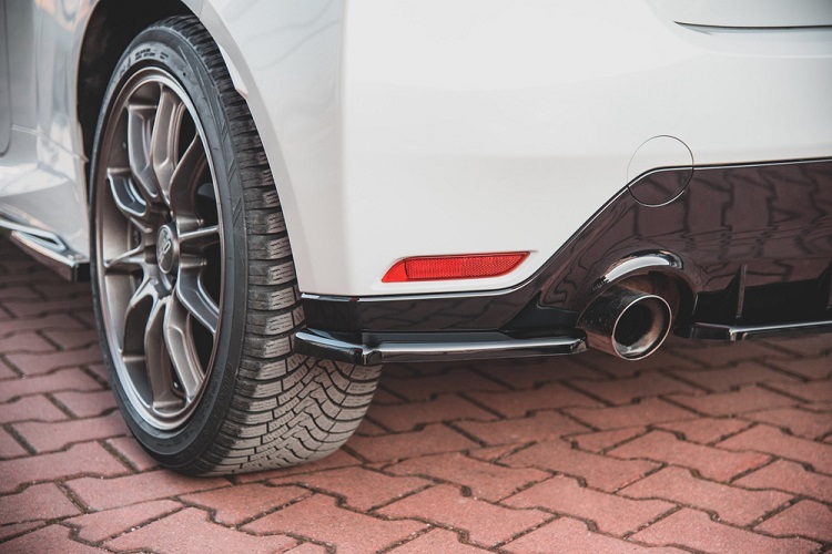 APPENDICI DIFFUSORE POSTERIORE SPORTIVO V.1 PER TOYOTA YARIS GR MK4 PRE-RESTYLING NERE LUCIDE MAXTON DESIGN