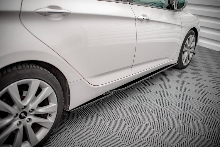 COPPIA SOTTOMINIGONNE MAXTON DESIGN NERE LUCIDE PER HYUNDAI I40 MK1