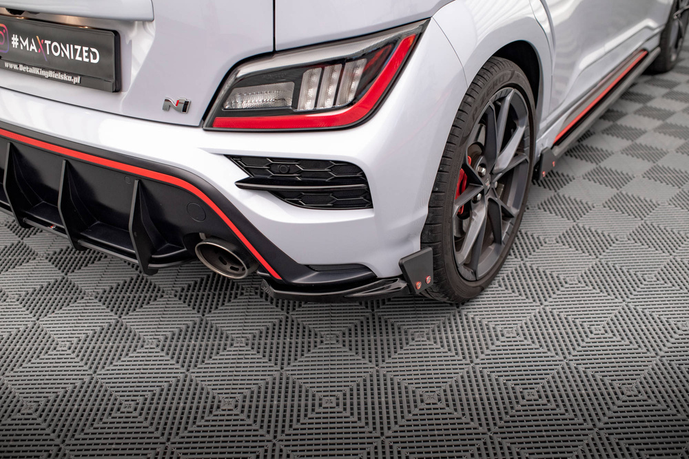 APPENDICI DIFFUSORE POSTERIORE SPORTIVO V.1 + FLAPS PER HYUNDAI KONA N MK1 PRE-RESTYLING NERE LUCIDE MAXTON DESIGN