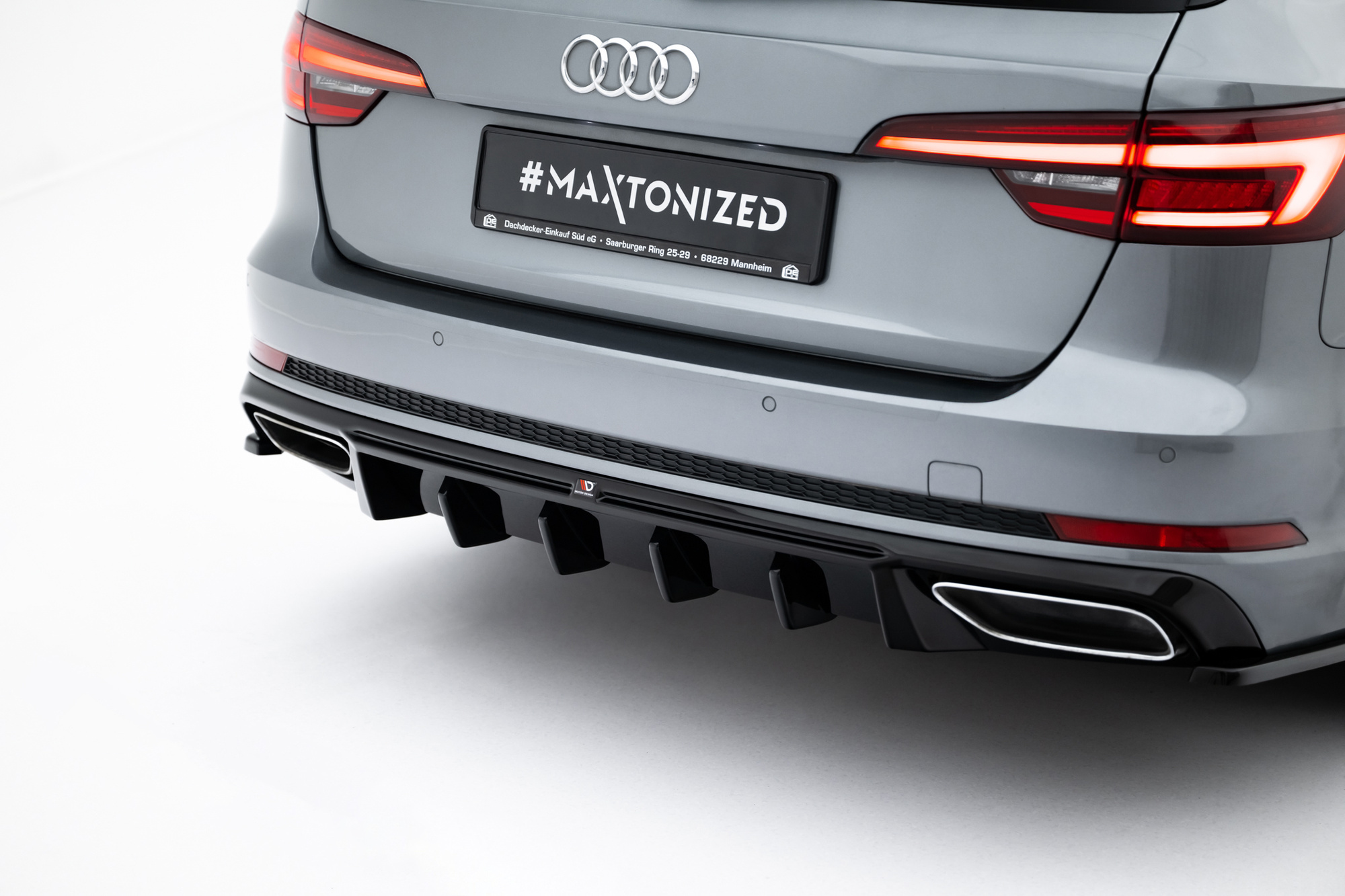 DIFFUSORE NERO LUCIDO MAXTON DESIGN PER AUDI A4 B9 AVANT S-LINE PRE RESTYLING (USCITE TRAPEZOIDALI)