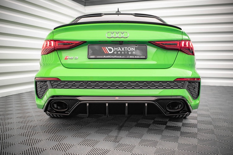 DIFFUSORE NERO LUCIDO MAXTON DESIGN PER AUDI RS3 8Y SPORTBACK PRE-RESTYLING