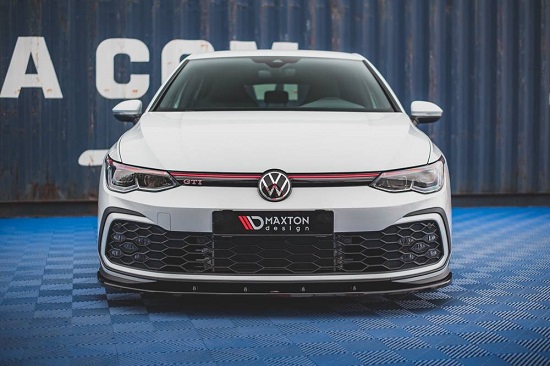 LAMA SOTTOPARAURTI ANTERIORE MAXTON DESIGN PER VW GOLF MK8 GTI NERO LUCIDO