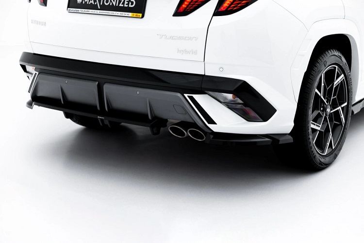 SOTTODIFFUSORE POSTERIORE CON BARRE VERTICALI PER HYUNDAI TUCSON MK4 FACELIFT N-LINE NERO LUCIDO MAXTON DESIGN