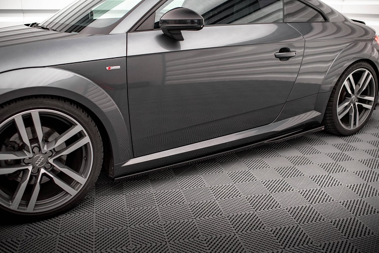 COPPIA SOTTOMINIGONNE MAXTON DESIGN NERE LUCIDE PER AUDI TT 8S CON S-LINE PRE-RESTYLING
