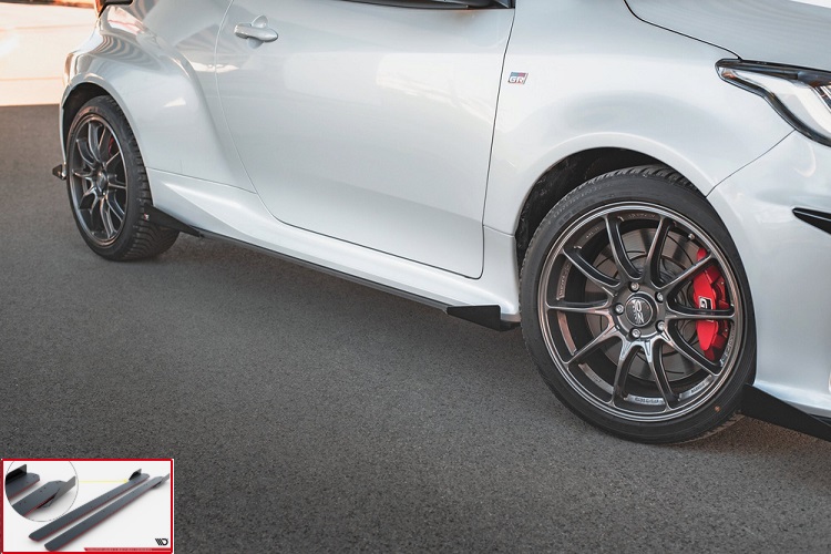 COPPIA SOTTOMINIGONNE + FLAPS STREET PRO MAXTON DESIGN PER TOYOTA YARIS GR MK4 PRE-RESTYLING (BORDO ROSSO)