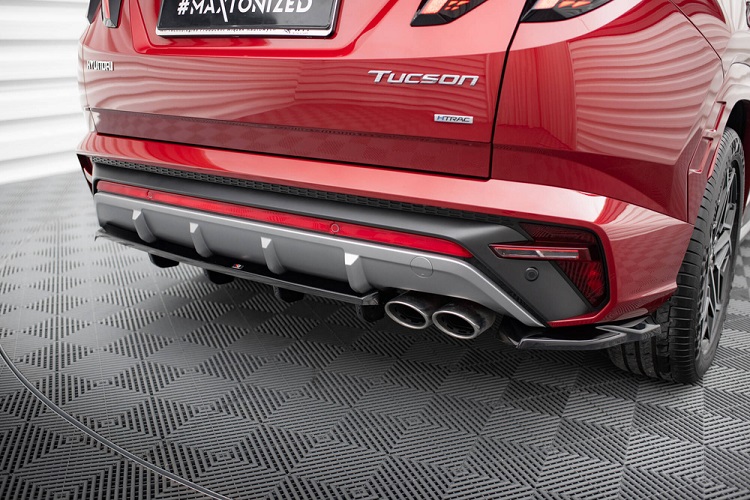 SOTTODIFFUSORE POSTERIORE CON BARRE VERTICALI PER HYUNDAI TUCSON MK4 N-LINE NERO LUCIDO MAXTON DESIGN