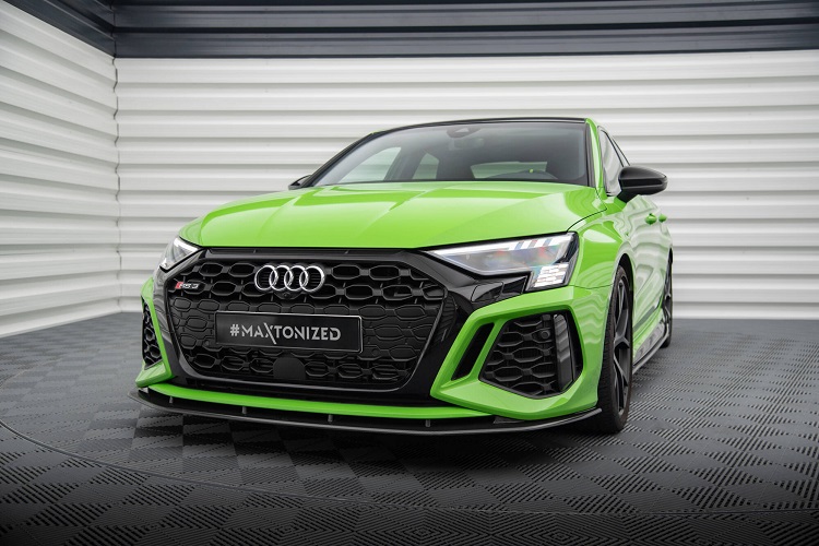 LAMA SOTTOPARAURTI ANTERIORE MAXTON DESIGN CARBONIO PER AUDI RS3 8Y SPORTBACK