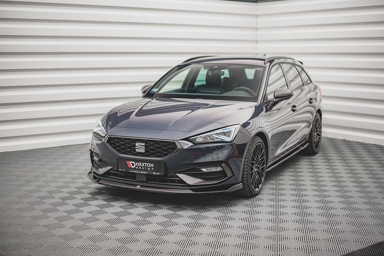 LAMA SOTTOPARAURTI ANTERIORE V.3 MAXTON DESIGN PER SEAT LEON FR MK4 NERO LUCIDO