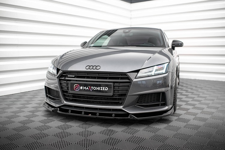 LAMA SOTTOPARAURTI ANTERIORE V.2 MAXTON DESIGN PER AUDI TT 8S CON S-LINE PRE-RESTYLING NERO LUCIDO