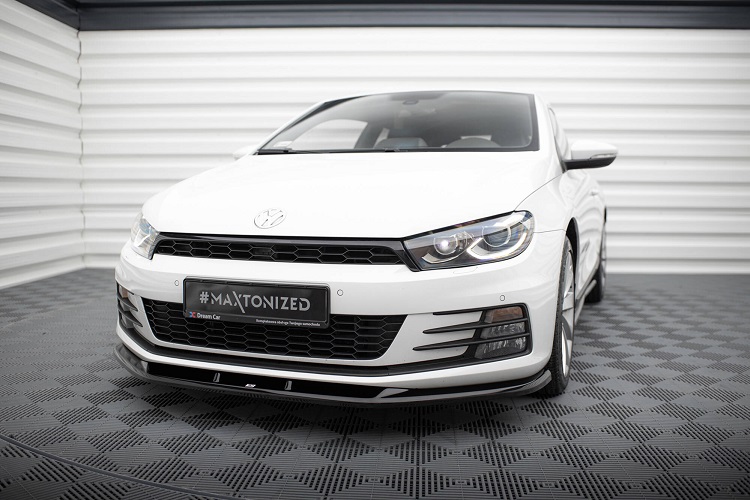 LAMA SOTTOPARAURTI ANTERIORE V.1 NERA LUCIDA MAXTON DESIGN PER VW SCIROCCO MK3 STANDARD FACELIFT