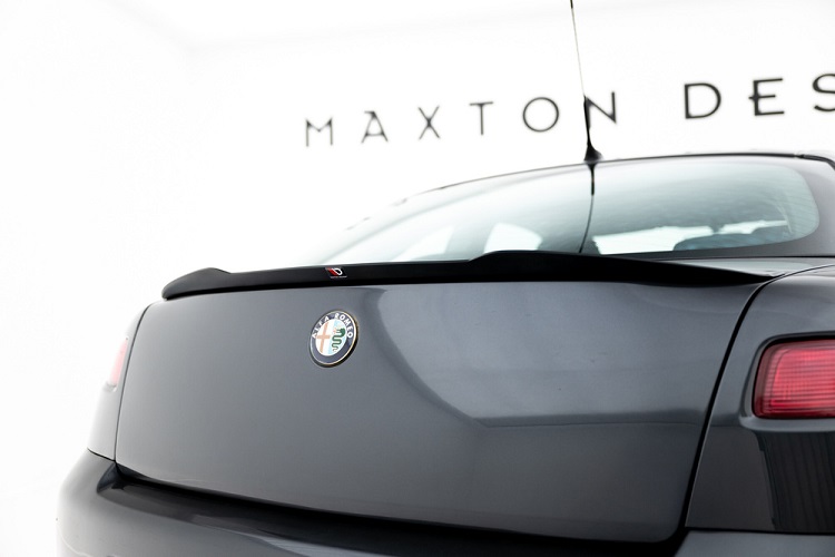 SPOILER CAP MAXTON DESIGN PER ALFA ROMEO GT NERO LUCIDO