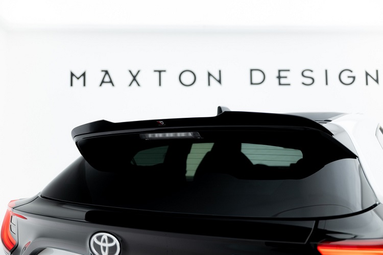 SPOILER CAP MAXTON DESIGN PER TOYOTA YARIS GR MK4 PRE-RESTYLING NERO LUCIDO