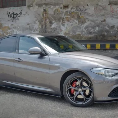 COPPIA SOTTOMINIGONNE MAXTON DESIGN CARBON LOOK PER ALFA ROMEO GIULIA VELOCE