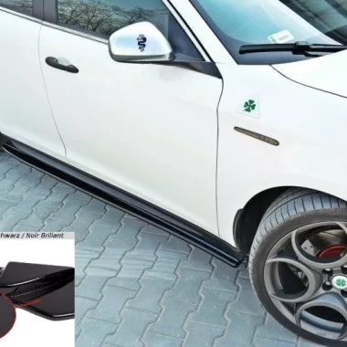 COPPIA SOTTOMINIGONNE MAXTON DESIGN NERE LUCIDE PER ALFA ROMEO GIULIETTA