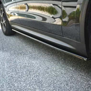 COPPIA SOTTOMINIGONNE MAXTON DESIGN NERE LUCIDE PER ALFA ROMEO STELVIO STANDARD