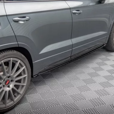 COPPIA SOTTOMINIGONNE MAXTON DESIGN NERE LUCIDE PER CUPRA ATECA MK1 PRE RESTYLING