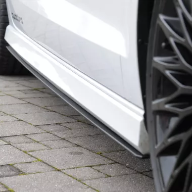COPPIA SOTTOMINIGONNE NERO OPACO PER AUDI A3 8V SEDAN CON S-LINE RIEGER TUNING