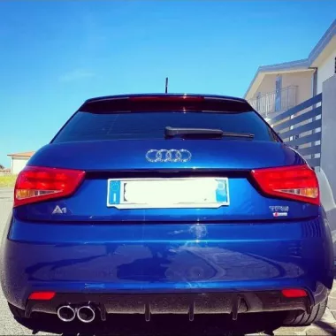 DIFFUSORE SPORTIVO RIEGER TUNING NERO LUCIDO PER AUDI A1 8X 3/5 PORTE PER DOPPIO SCARICO A SX (NO S-LINE)