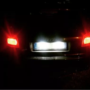 KIT LUCI TARGA LED CANBUS AUDI Q7 4L