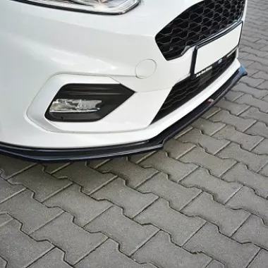 LAMA SOTTOPARAURTI ANTERIORE V.2 MAXTON DESIGN PER FORD FIESTA MK8 ST/ST-LINE NERO LUCIDO