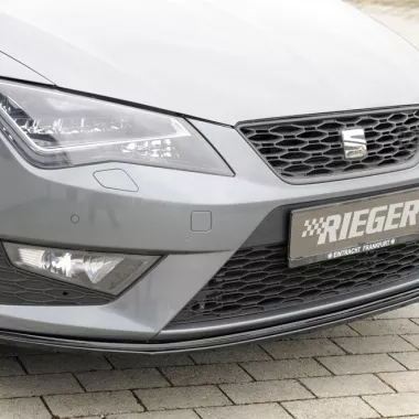LAMA SOTTOPARAURTI ANTERIORE NERO LUCIDO PER SEAT LEON FR (5F) 3/5 PORTE / ST PRE-RESTYLING RIEGER TUNING