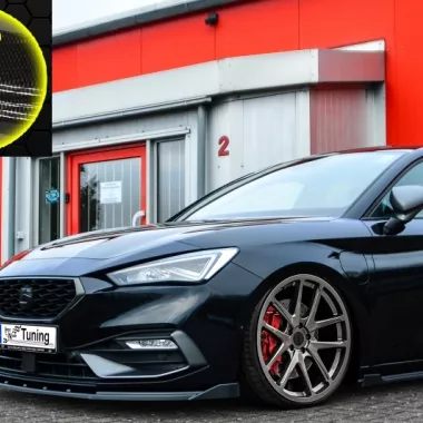 LAMA SOTTOPARAURTI ANTERIORE CON ALETTE PER SEAT LEON MK4 (KL) CARBON LOOK INGO NOAK TUNING