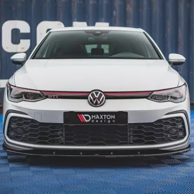 LAMA SOTTOPARAURTI ANTERIORE MAXTON DESIGN PER VW GOLF MK8 GTI NERO LUCIDO