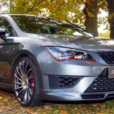 LIP PARAURTI ANTERIORE PER SEAT LEON (5F) 3/5 PORTE / ST PRE-RESTYLING RIEGER TUNING