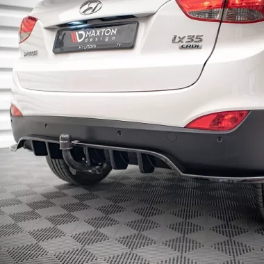 SOTTODIFFUSORE POSTERIORE CON BARRE VERTICALI PER HYUNDAI IX35 MK1 NERO LUCIDO MAXTON DESIGN