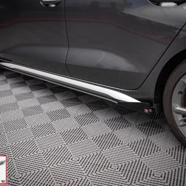 COPPIA SOTTOMINIGONNE + FLAPS STREET PRO MAXTON DESIGN PER AUDI S3 8Y FACELIFT SPORTBACK / SEDAN (BORDO ROSSO)