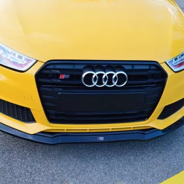 LAMA SOTTOPARAURTI ANTERIORE MAXTON DESIGN PER AUDI S1 8X NERO OPACO