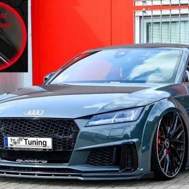 LAMA SOTTOPARAURTI ANTERIORE CON ALETTE PER AUDI TT 8S CON S-LINE / TTS FACELIFT NERO LUCIDO INGO NOAK TUNING