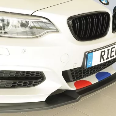 LAMA SOTTOPARAURTI ANTERIORE PER BMW SERIE 2 F22/F23 NERO OPACO RIEGER TUNING