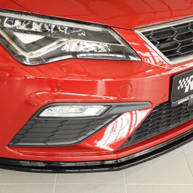 LAMA SOTTOPARAURTI ANTERIORE PER SEAT LEON (5F) FR / CUPRA RESTYLING NERA LUCIDA RIEGER TUNING